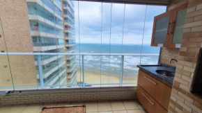 Apartamento pé na areia frente ao mar PG